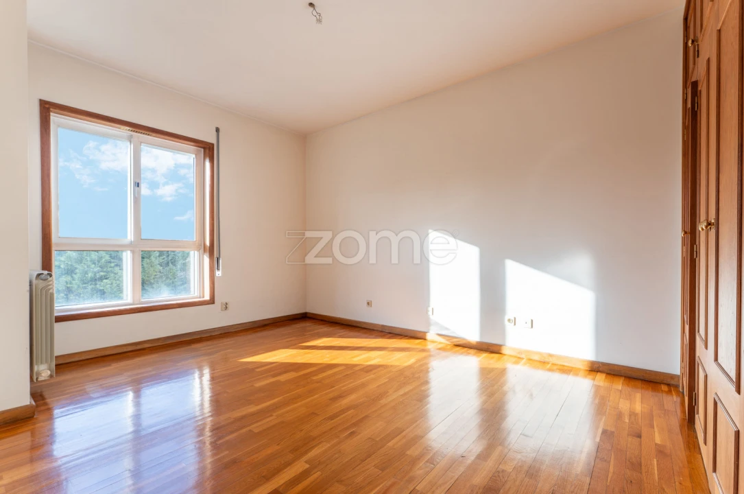Apartamento T3 para Arrendamento em Paranhos Foto 25