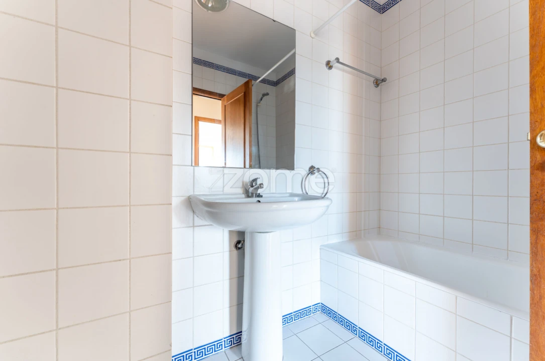 Apartamento T3 para Arrendamento em Paranhos Foto 31