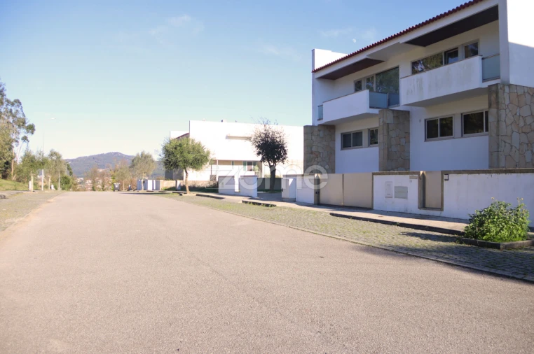 Terreno para Venda em Guisande e Oliveira (São Pedro) Foto 8