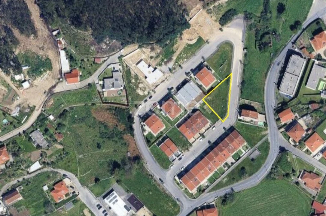 Terreno para Venda em Guisande e Oliveira (São Pedro) Foto 3