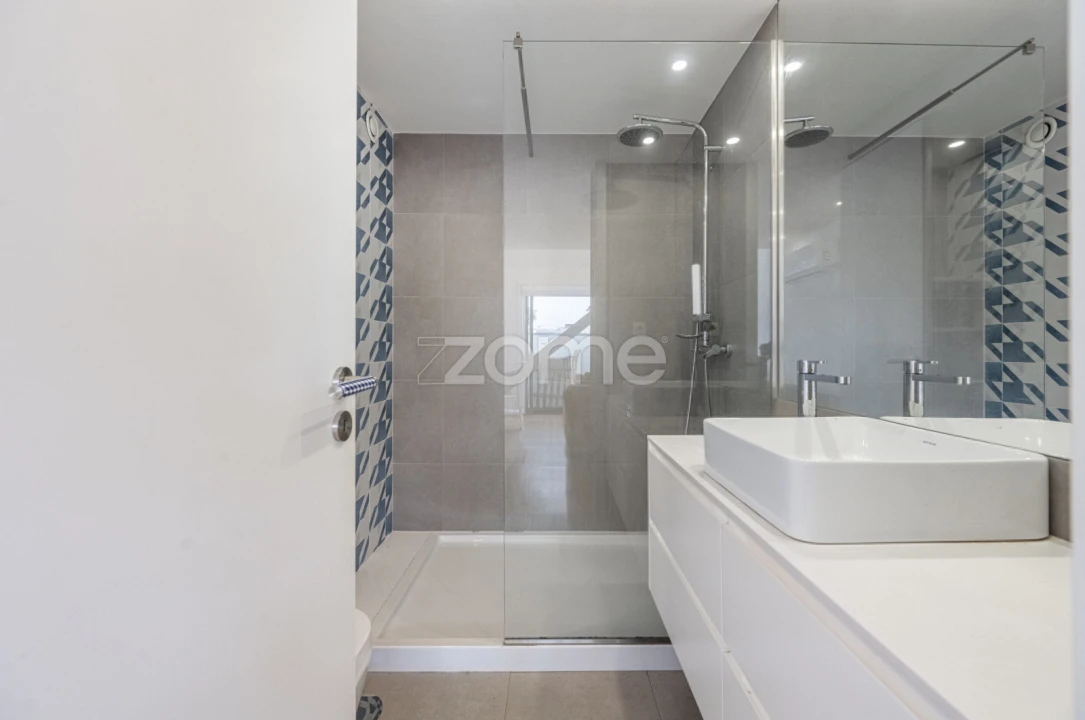 Apartamento T1 para Arrendamento em Campanhã Foto 18