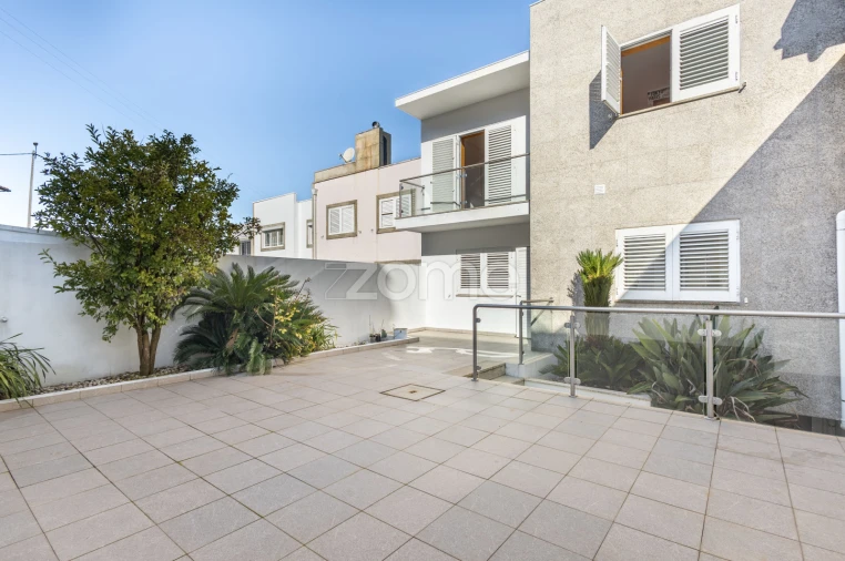 Moradia T5 para Venda em Gondomar (São Cosme), Valbom e Jovim Foto 39