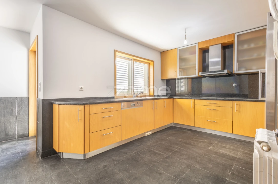 Moradia T5 para Venda em Gondomar (São Cosme), Valbom e Jovim Foto 35