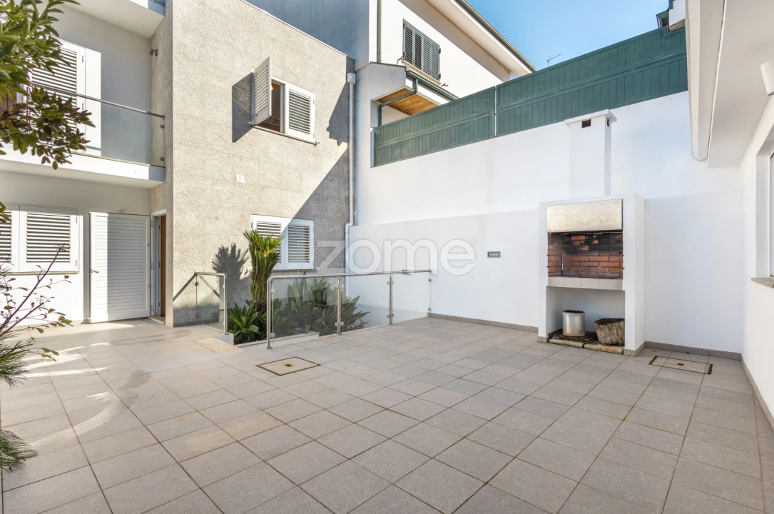 Moradia T5 para Venda em Gondomar (São Cosme), Valbom e Jovim Foto 38