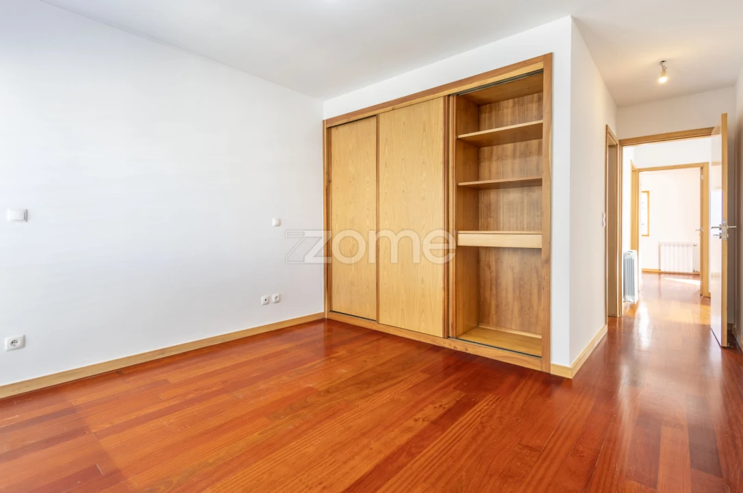 Moradia T5 para Venda em Gondomar (São Cosme), Valbom e Jovim Foto 18