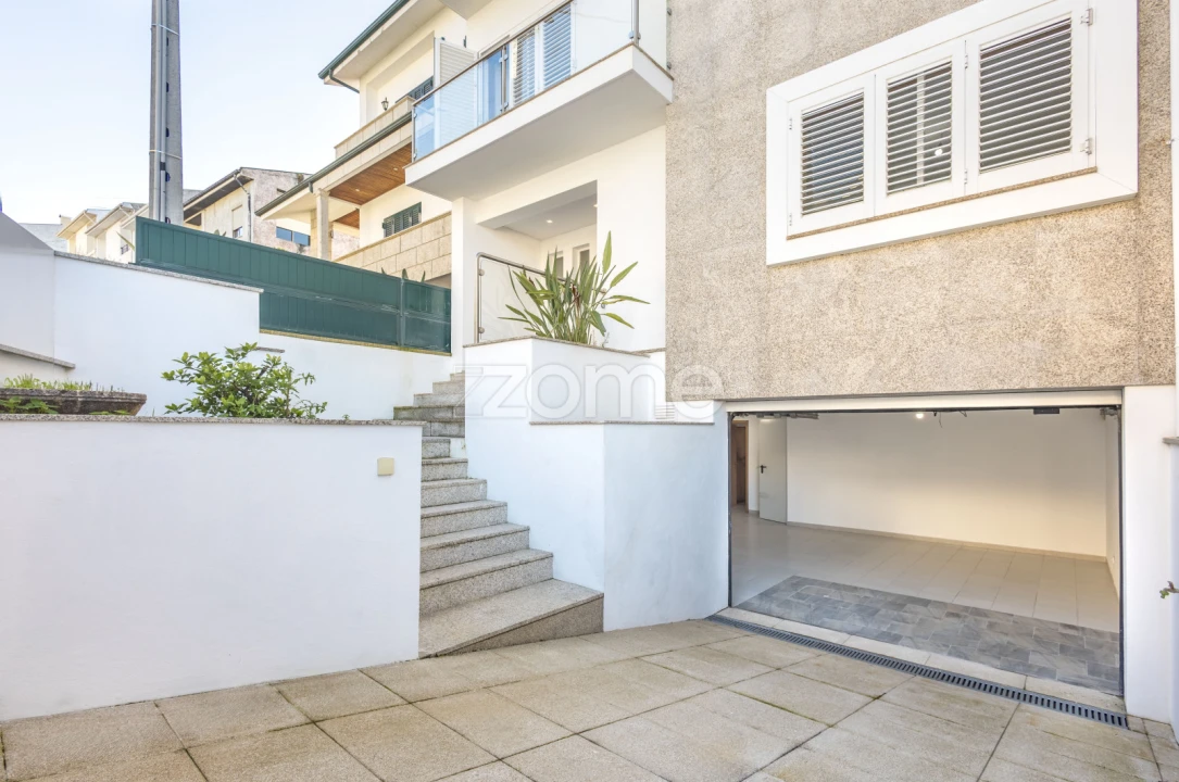 Moradia T5 para Venda em Gondomar (São Cosme), Valbom e Jovim Foto 47