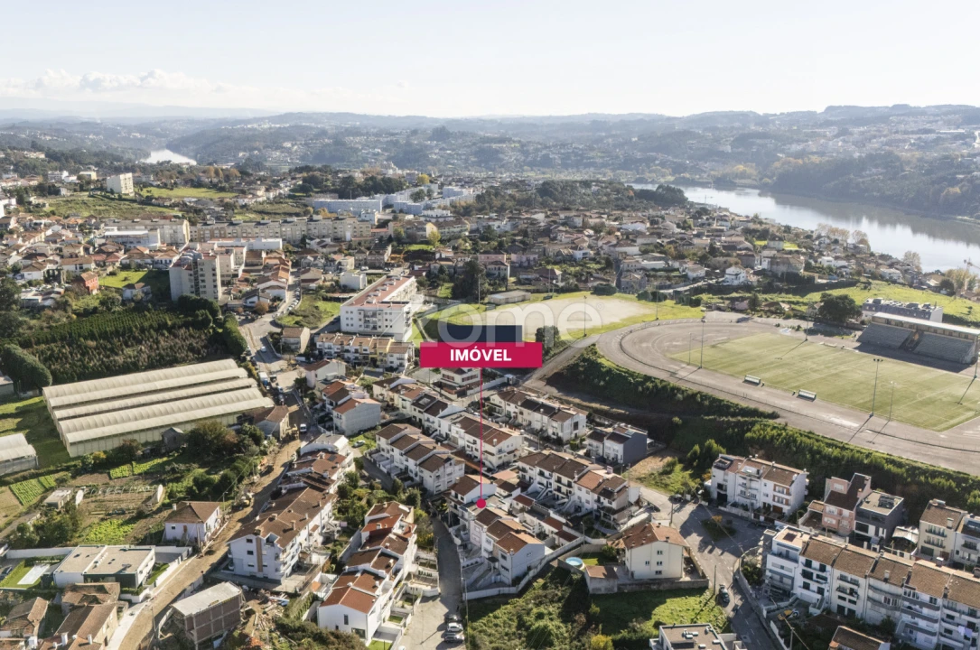 Moradia T5 para Venda em Gondomar (São Cosme), Valbom e Jovim Foto 50