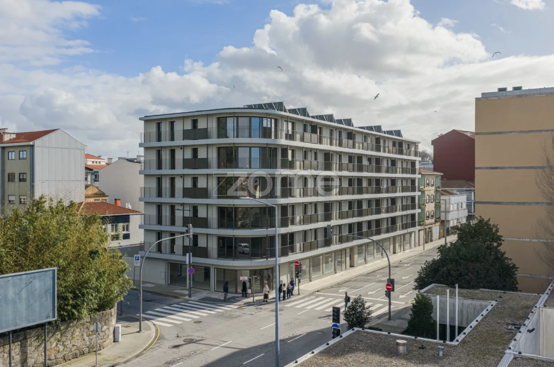 Apartamento T2 para Arrendamento em Cedofeita, Santo Ildefonso, Sé, Miragaia, São Nicolau e Vitória Foto 2