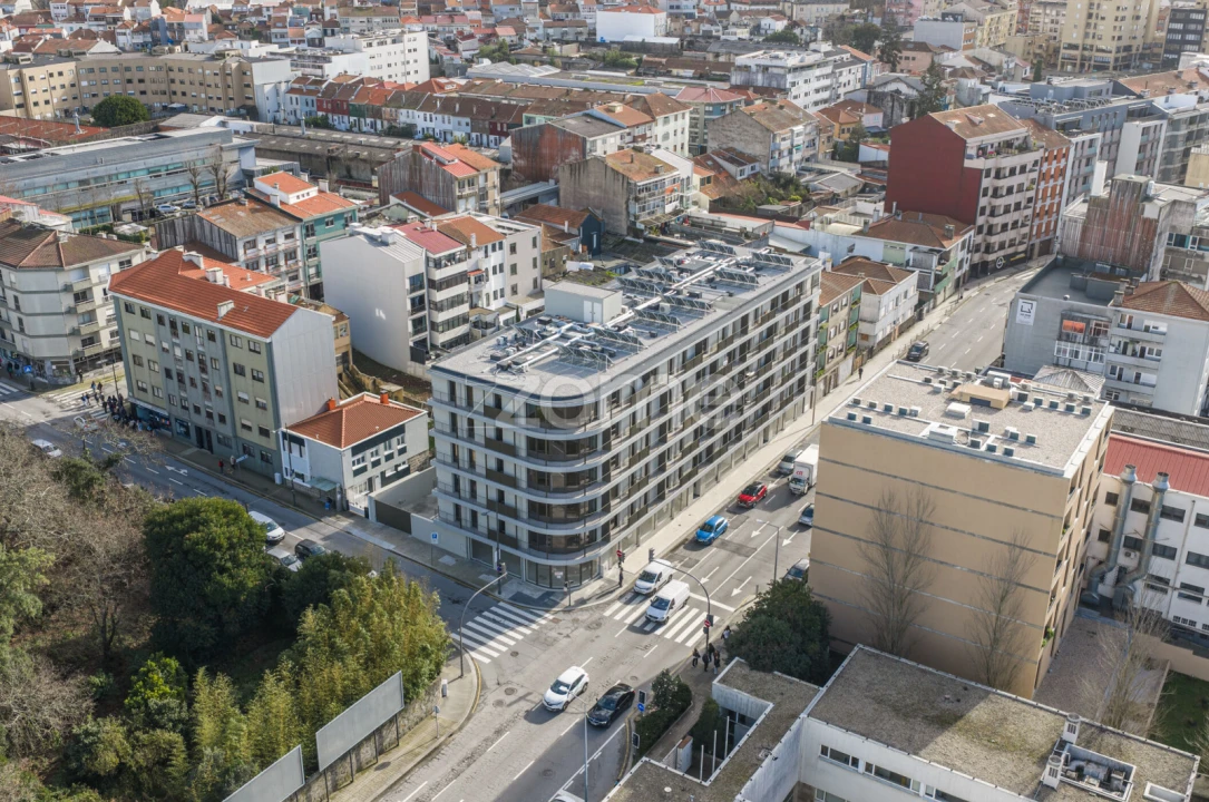 Apartamento T2 para Arrendamento em Cedofeita, Santo Ildefonso, Sé, Miragaia, São Nicolau e Vitória Foto 20