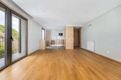 Apartamento T2 para Arrendamento em Cedofeita, Santo Ildefonso, Sé, Miragaia, São Nicolau e Vitória