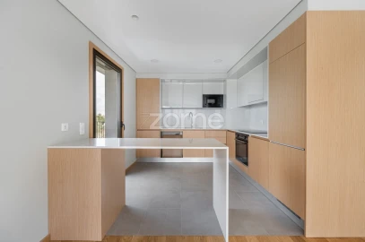 Apartamento T2 para Arrendamento em Cedofeita, Santo Ildefonso, Sé, Miragaia, São Nicolau e Vitória