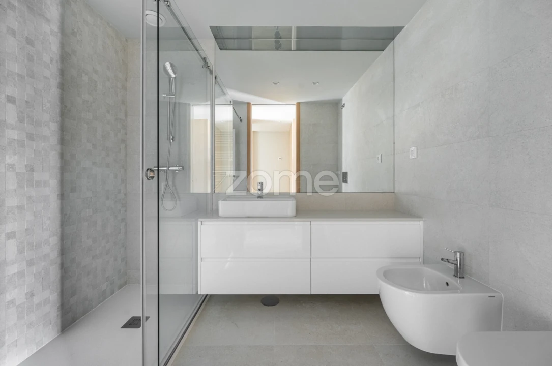 Apartamento T2 para Arrendamento em Cedofeita, Santo Ildefonso, Sé, Miragaia, São Nicolau e Vitória Foto 7