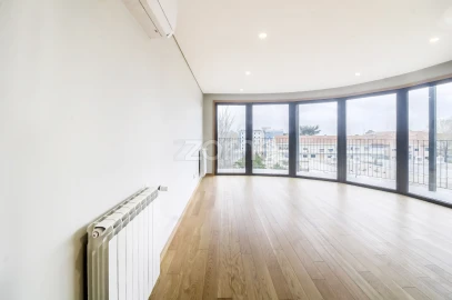 Apartamento T2 para Arrendamento em Paranhos