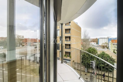 Apartamento T2 para Arrendamento em Paranhos