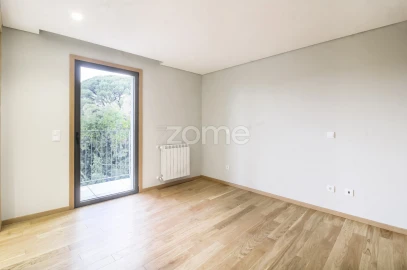 Apartamento T2 para Arrendamento em Paranhos