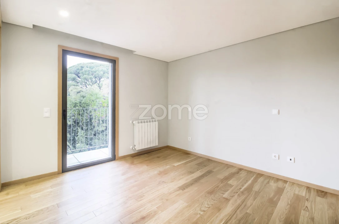 Apartamento T2 para Arrendamento em Paranhos Foto 17
