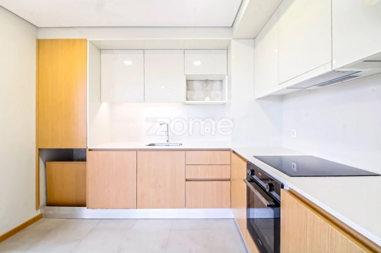 Apartamento T2 para Arrendamento em Paranhos Foto 10