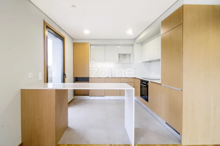 Apartamento T2 para Arrendamento em Paranhos Foto 15