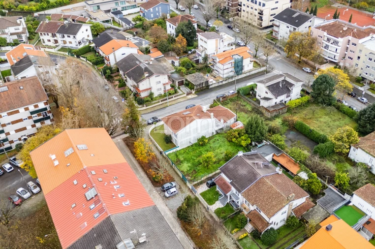 Terreno para Venda em Braga (São José de São Lázaro e São João do Souto) Foto 6
