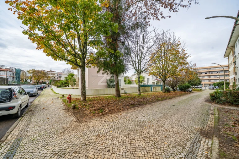 Terreno para Venda em Braga (São José de São Lázaro e São João do Souto) Foto 9