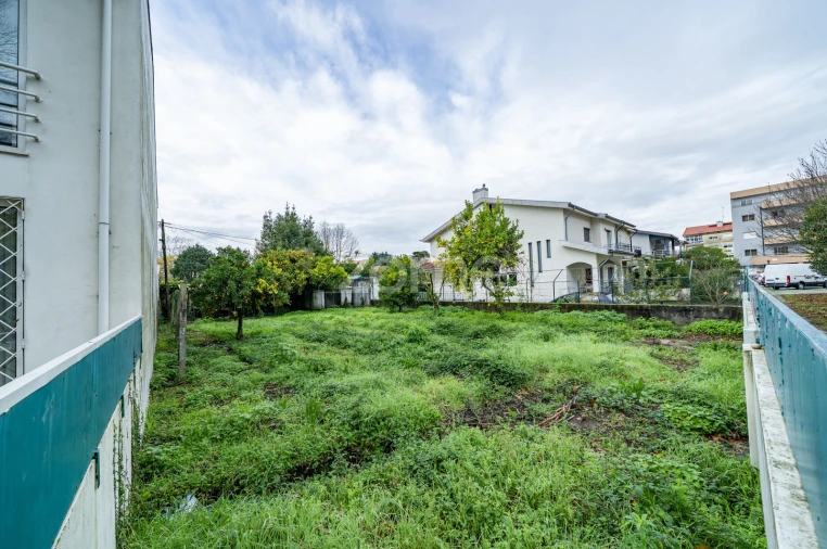 Terreno para Venda em Braga (São José de São Lázaro e São João do Souto) Foto 11