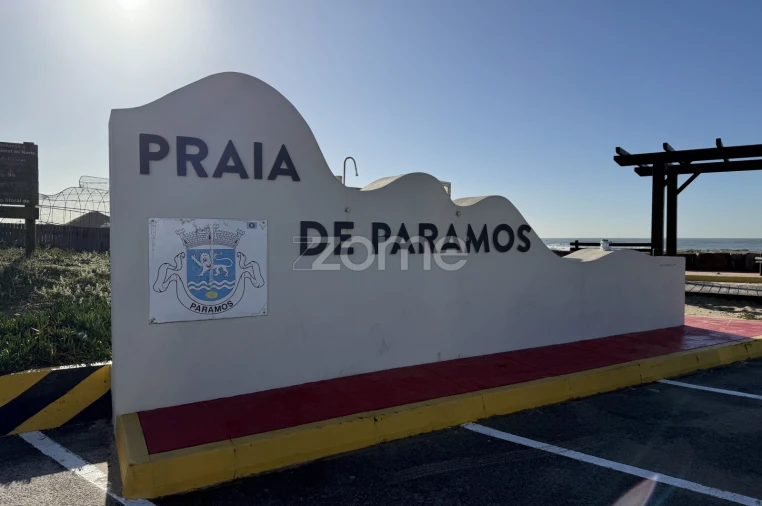 Terreno para Venda em Paramos Foto 10