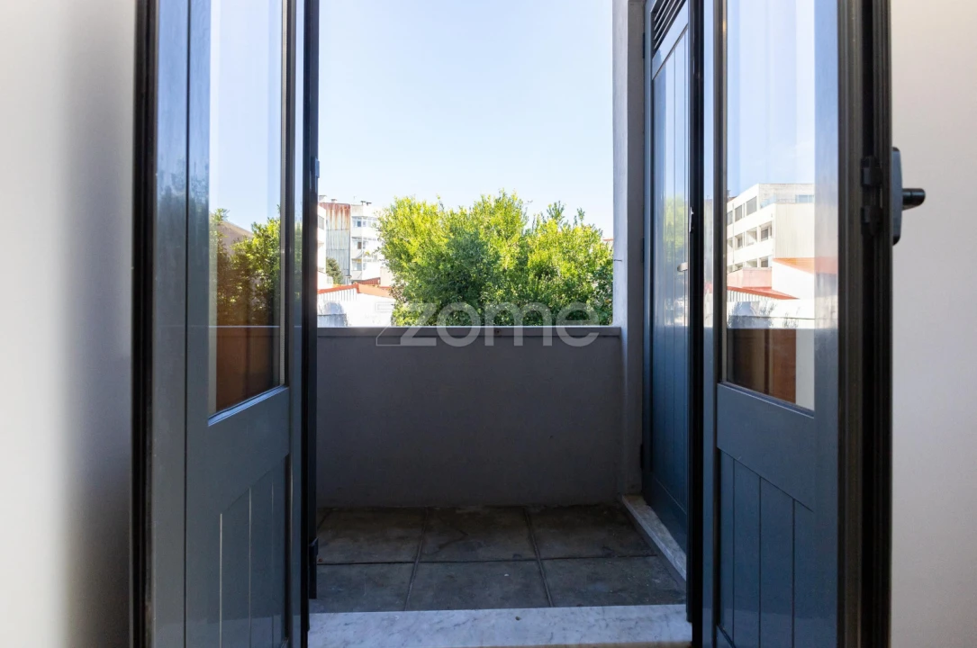 Apartamento T3 para Arrendamento em Ramalde Foto 11