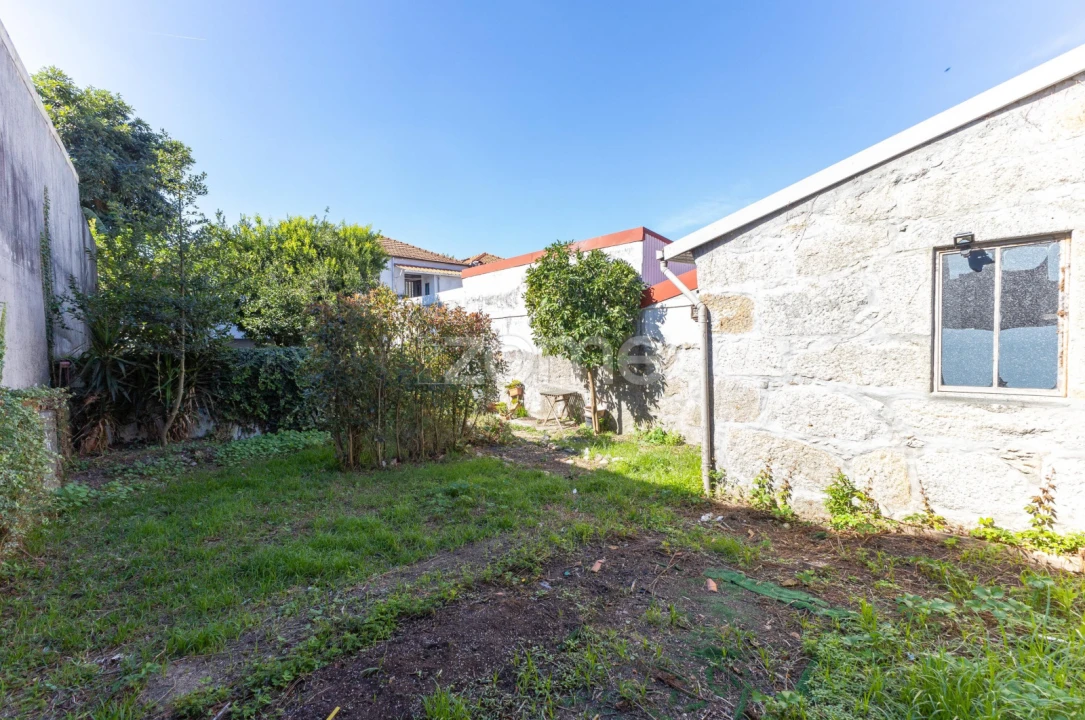 Apartamento T3 para Arrendamento em Ramalde Foto 22