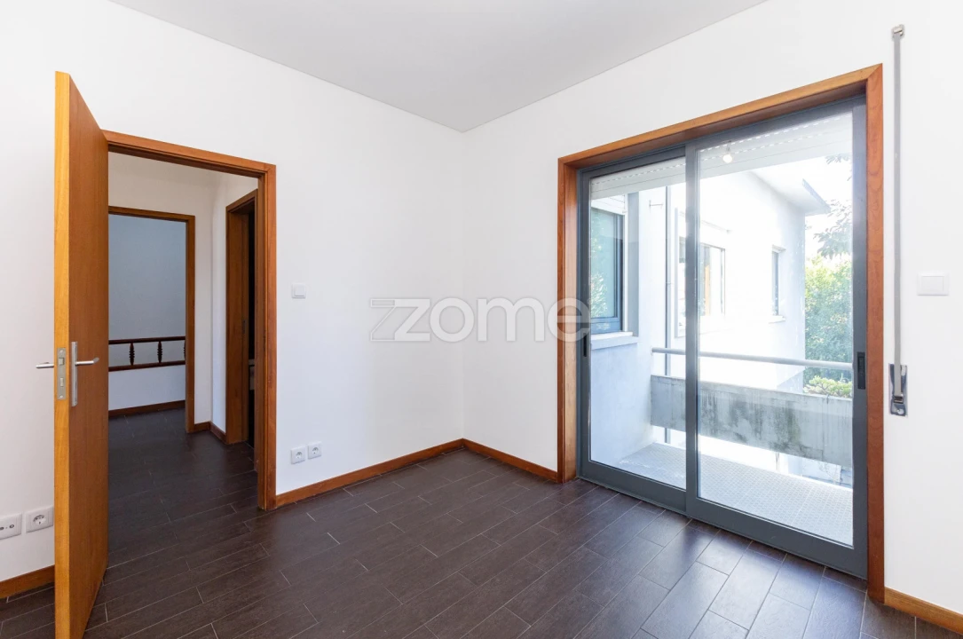 Apartamento T3 para Arrendamento em Ramalde Foto 28