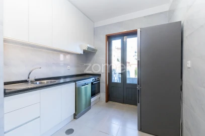 Apartamento T3 para Arrendamento em Ramalde