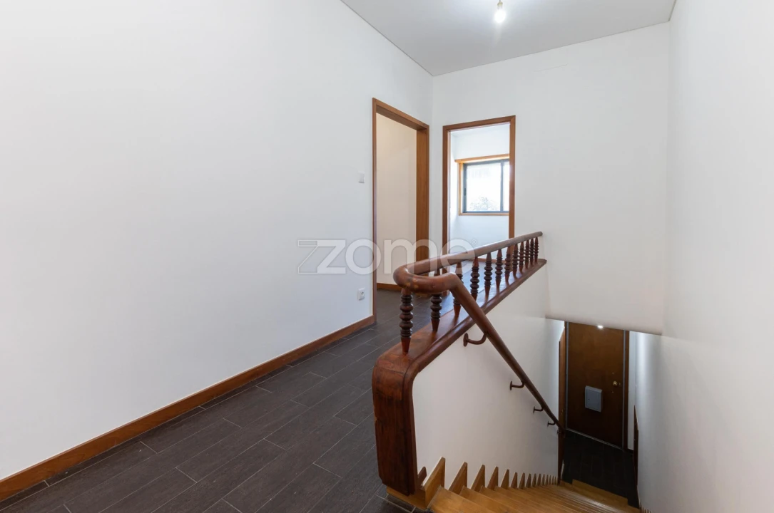Apartamento T3 para Arrendamento em Ramalde Foto 7