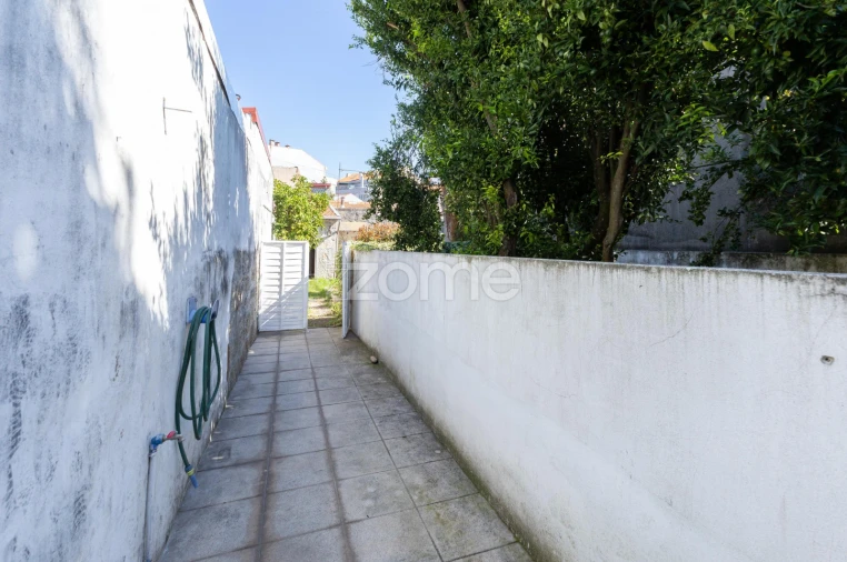 Apartamento T3 para Arrendamento em Ramalde Foto 20