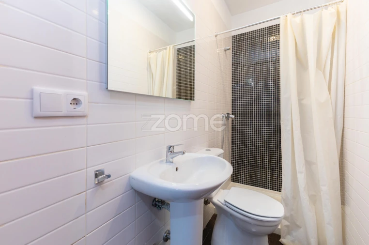 Apartamento T3 para Arrendamento em Ramalde Foto 25