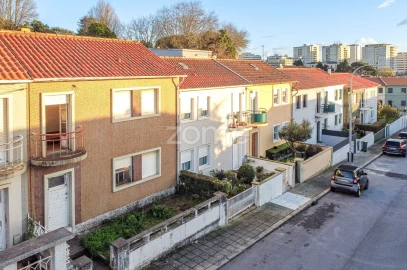 Moradia T3 para Venda em Aldoar, Foz do Douro e Nevogilde