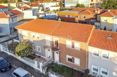 Moradia T3 para Venda em Aldoar, Foz do Douro e Nevogilde