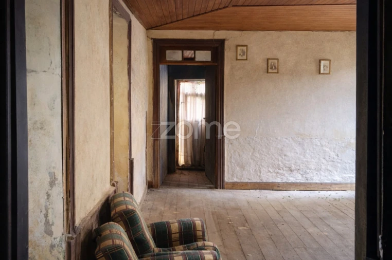 Moradia T5 para Venda em Freigil e Miomães Foto 1