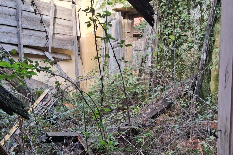 Moradia T5 para Venda em Freigil e Miomães Foto 8