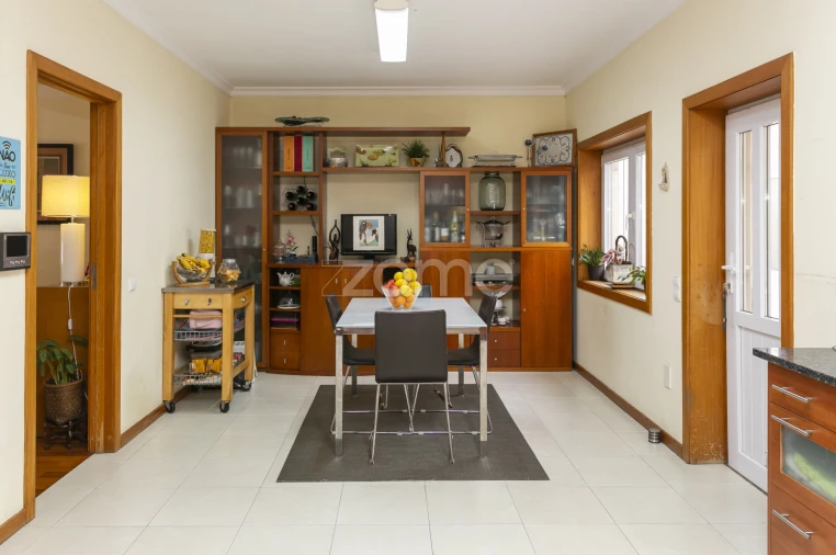 Moradia T4 para Venda em Vila Nova da Telha Foto 8