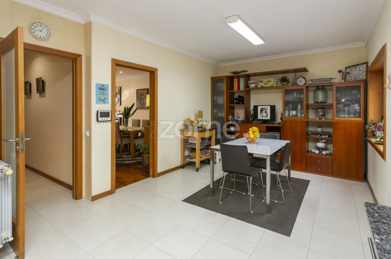 Moradia T4 para Venda em Vila Nova da Telha Foto 7