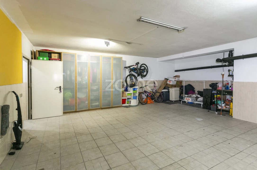 Moradia T4 para Venda em Vila Nova da Telha Foto 42