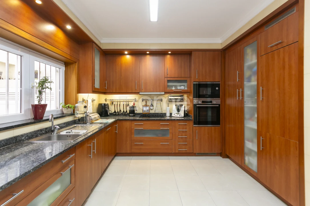 Moradia T4 para Venda em Vila Nova da Telha Foto 10