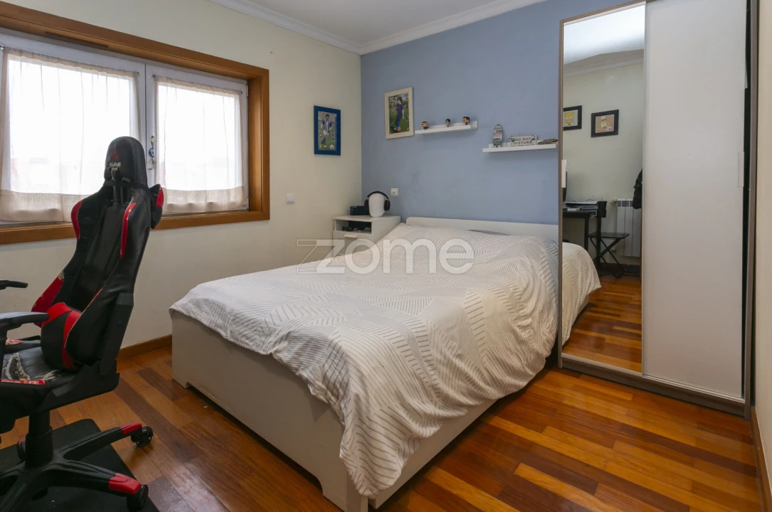 Moradia T4 para Venda em Vila Nova da Telha Foto 36