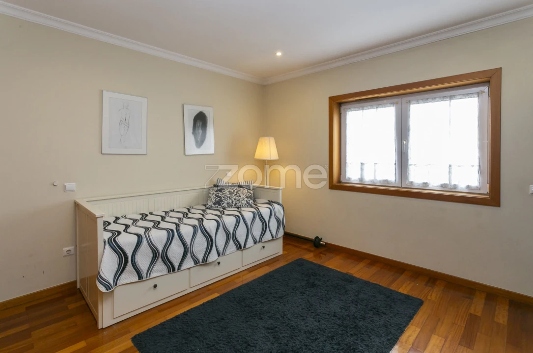 Moradia T4 para Venda em Vila Nova da Telha Foto 28