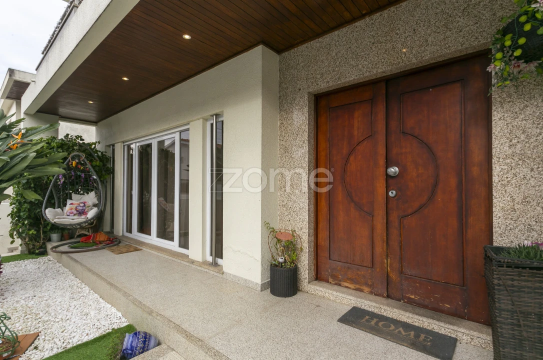 Moradia T4 para Venda em Vila Nova da Telha Foto 2