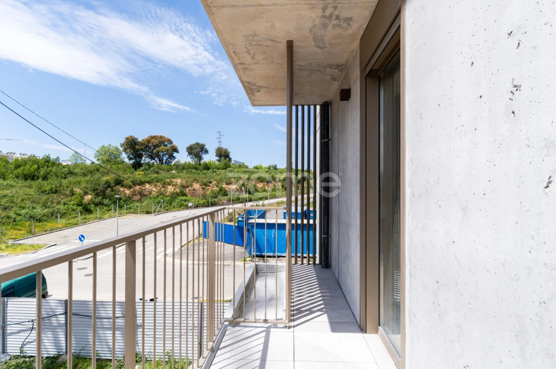 Apartamento T3 para Venda em Oliveira do Douro Foto 6