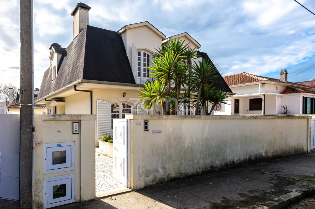 Moradia T3 para Venda em Arcozelo Foto 1