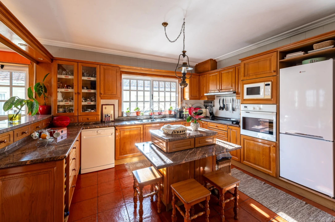 Moradia T3 para Venda em Arcozelo Foto 10