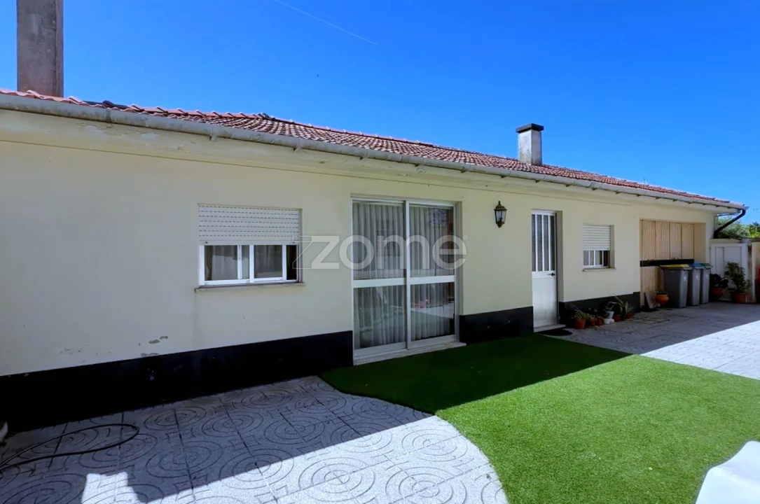 Moradia T3 para Venda em Arcozelo Foto 7
