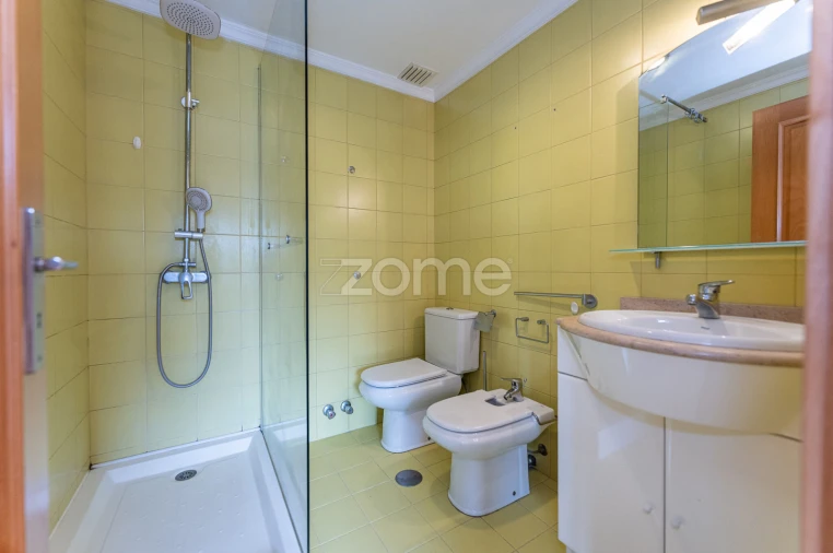 Apartamento T2 para Arrendamento em Gondomar (São Cosme), Valbom e Jovim Foto 29