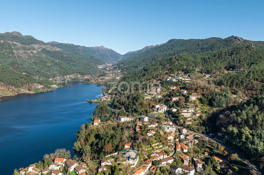 Moradia T4 para Venda em Vilar da Veiga Foto 23